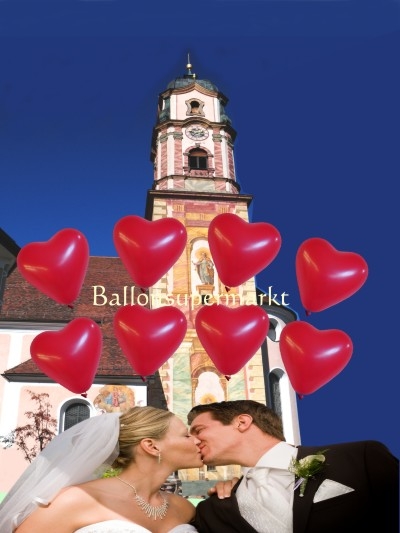 Hochzeit mit roten Herzluftballons